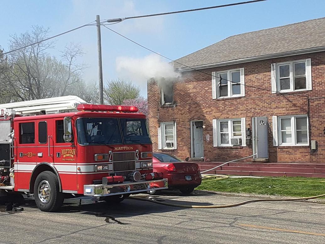 Mattoon apartment building fire under investigation