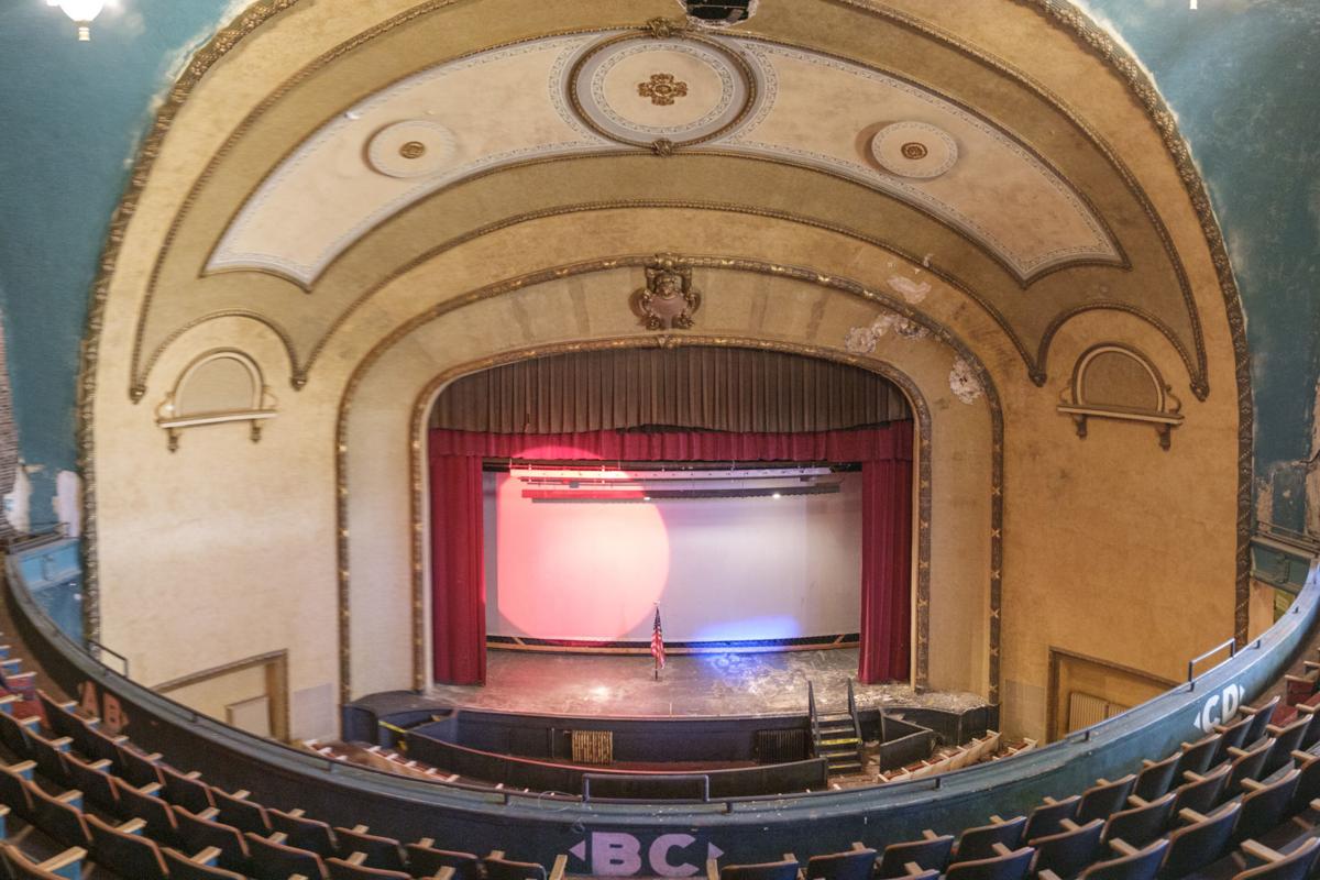 Watch now Memories rekindled during Lincoln Square Theater tours