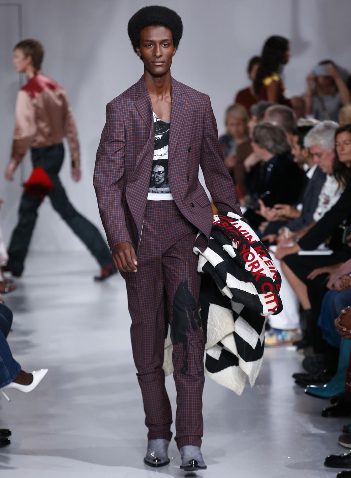 Photos Fashion Week Continues With Shows From Calvin Klein Heidi Klum Lifestyles Herald Review Com
