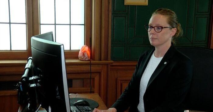 Highest-ranking woman in Illinois State Police history reflects as force looks to diversify - Vimarsana News