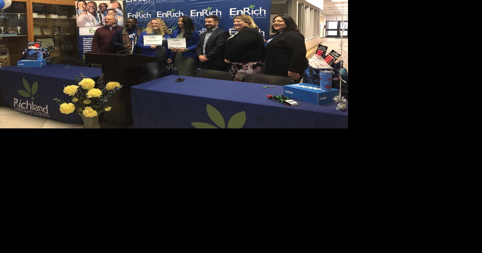 Richland holds signing day for future healthcare workers