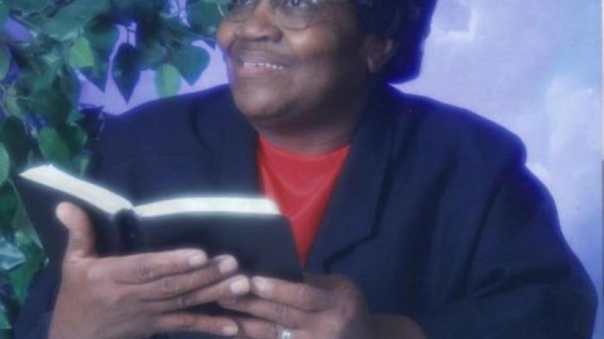 Freeman Catherine Obituaries Herald Review Com