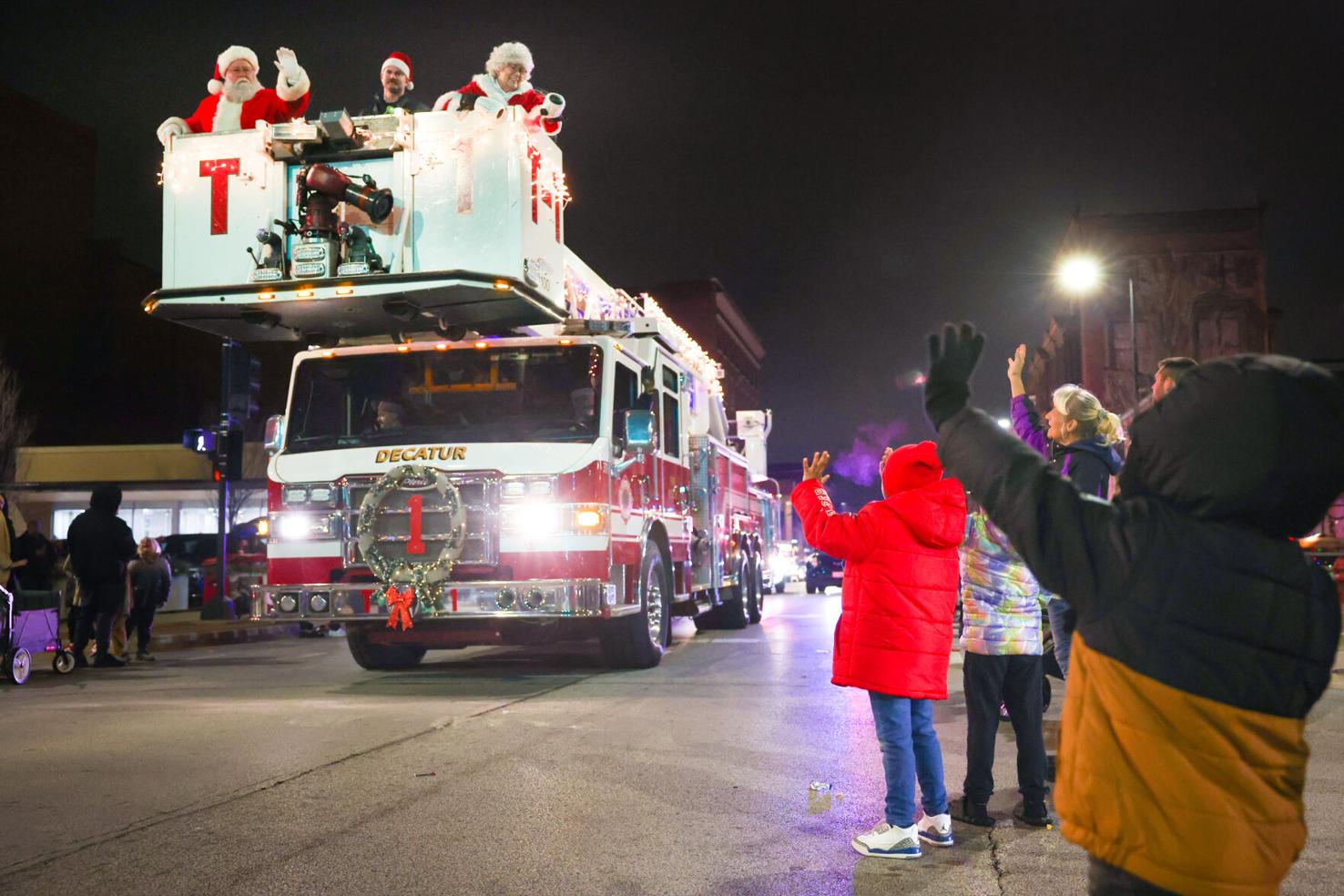 Photos 2023 Decatur Christmas Parade