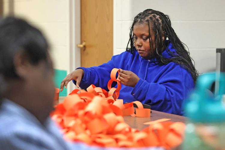 030326-dec-loc-orange_02.JPG