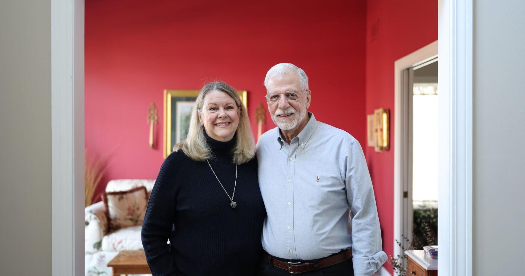 Husband donates kidney to wife in Chicago, showing possibilities for transplants after age 70 - Vimarsana News