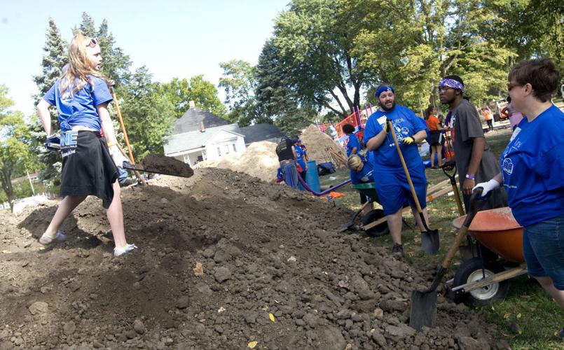 build day 2 09262015.jpg