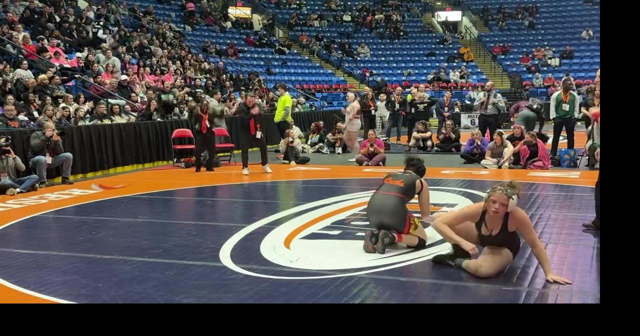 Rock Island's Courtney Walls wrestles at the state tournament