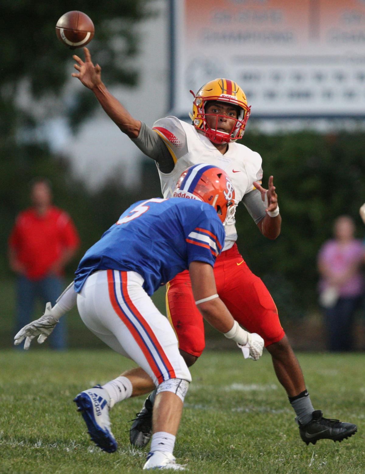 St Teresa vs Warrensburg Latham football 7 9.8.17.jpg