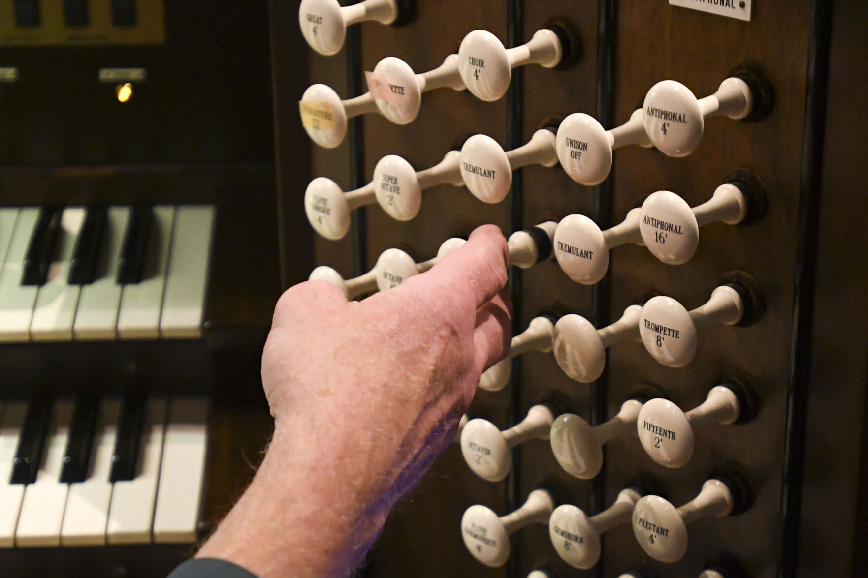 Pulling out all the stops Local organists rally behind the King of Instruments