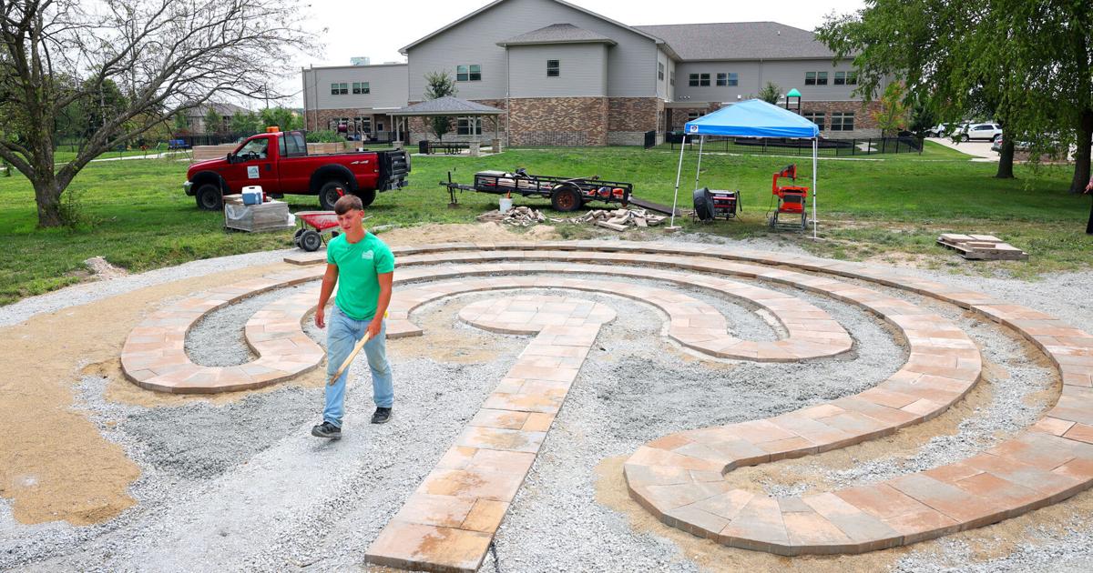 Chicago Labyrinth Meditation walk and labyrinth at the Empowerment Center to provide ...