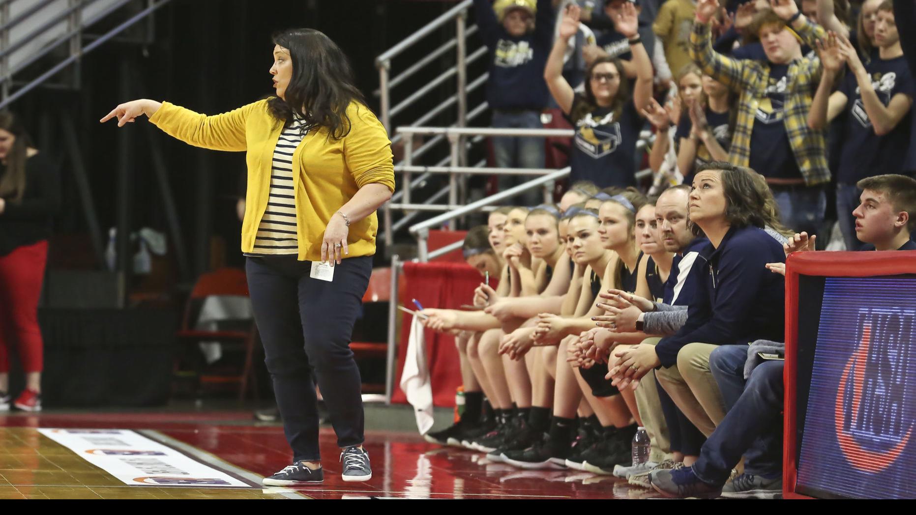 Area Girls Basketball Coach Of The Year T Town S Laurie Thompson