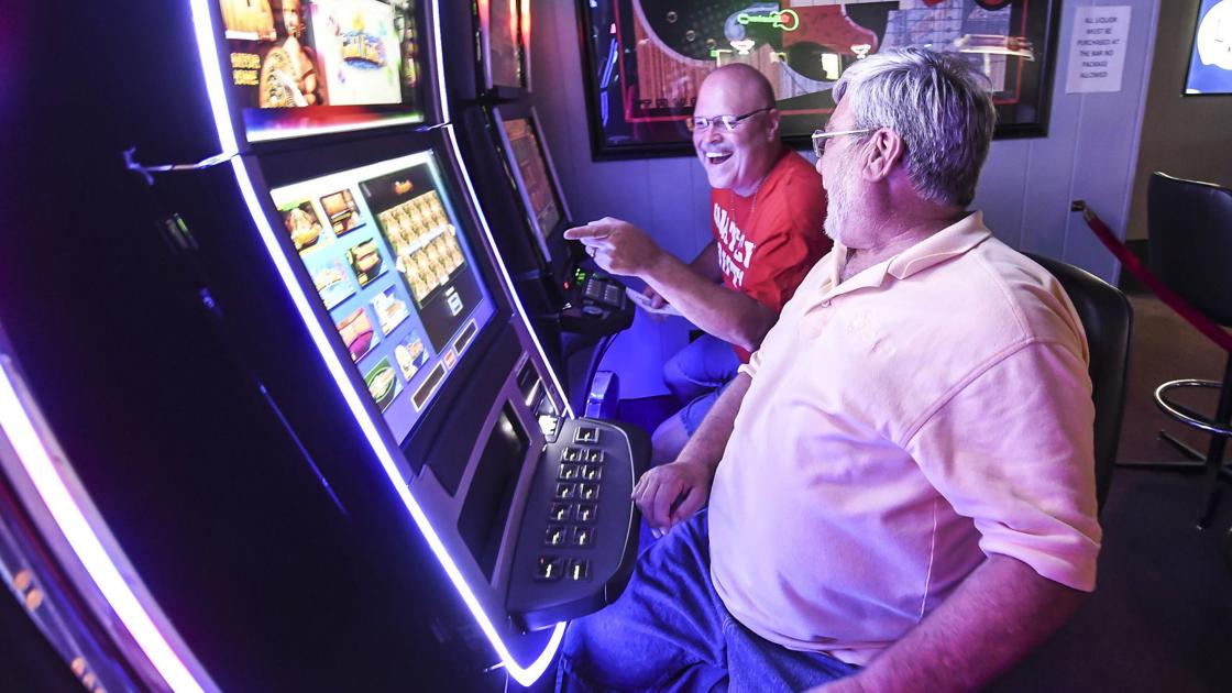 Gambling on golf is coming, and Las Vegas and the PGA Tour are betting big Gambling on golf is coming, and Las Vegas and the PGA Tour are betting big
