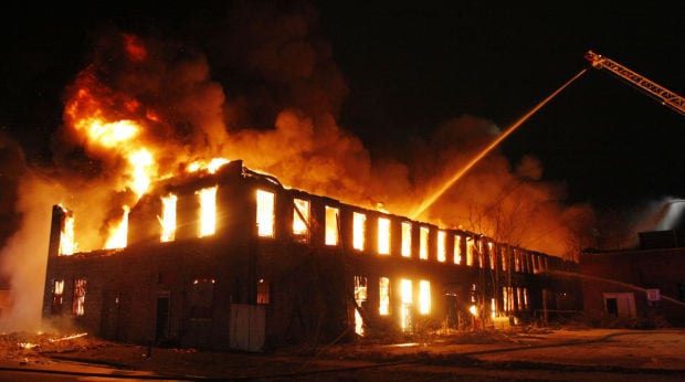 Fire destroys warehouse on East Grand Avenue | Local | herald-review.com