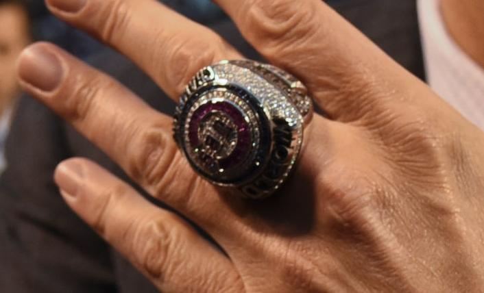 Cubs World Series ring taken off auction market