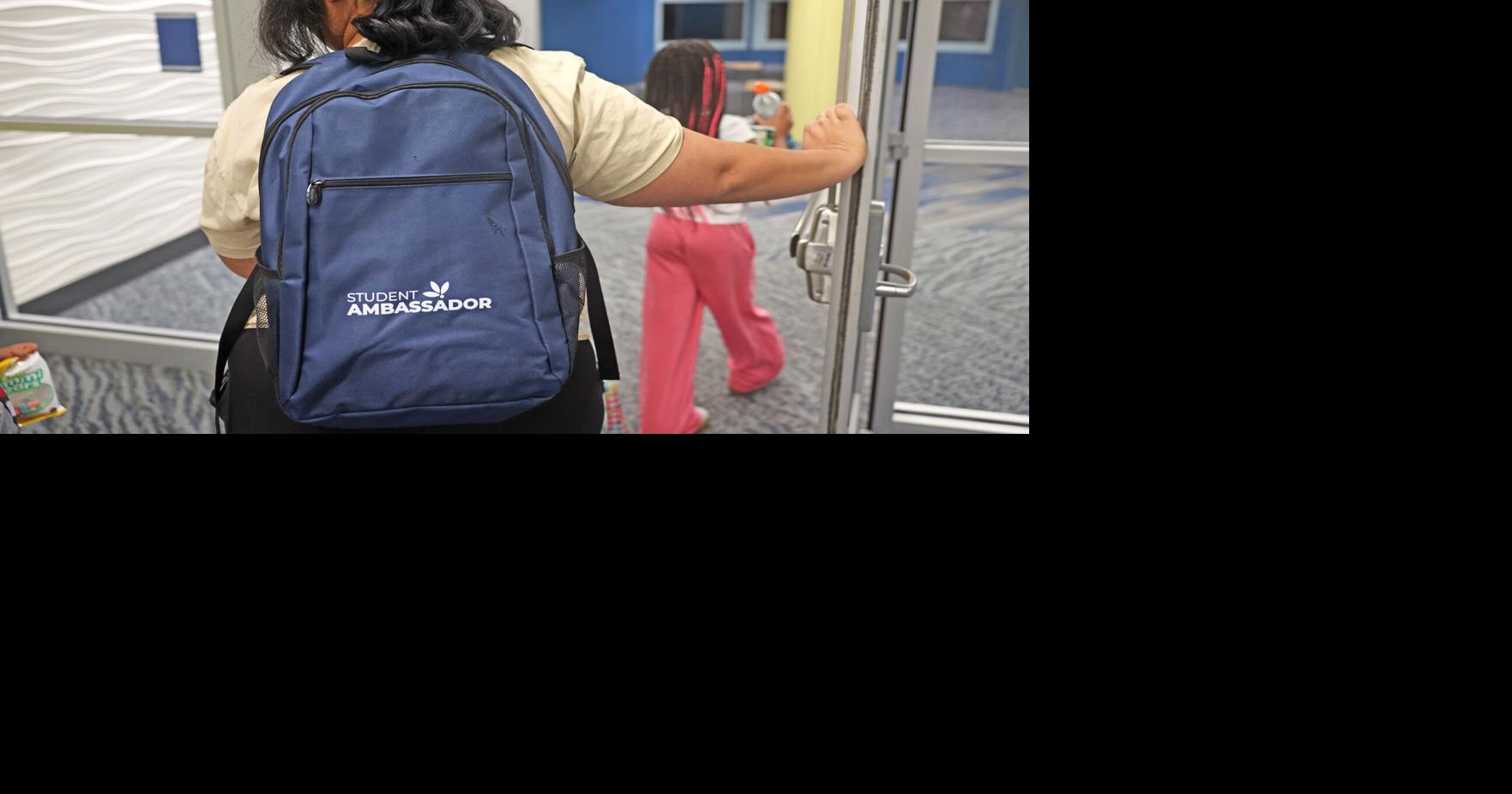 Richland's student ambassador program provides outreach to students and community