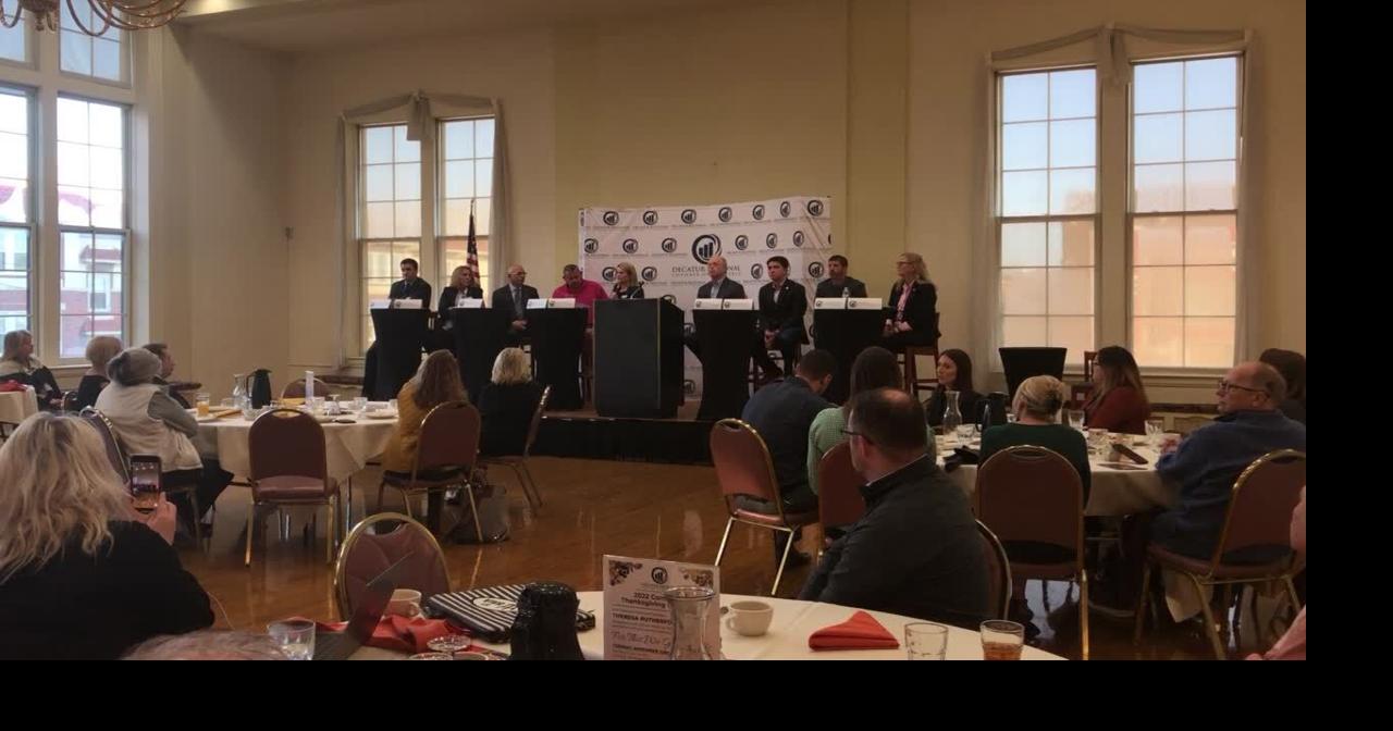 Regan Deering speaks at DRCC candidate forum