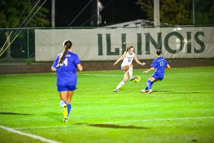 Women’s Soccer Stays Unbeaten with Win Over IC