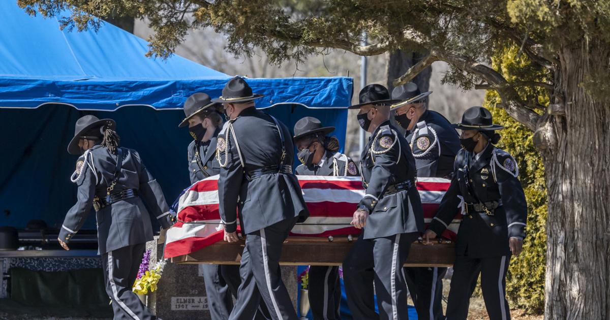 Indiana prison officer killed while helping coworker returns to Decatur ...