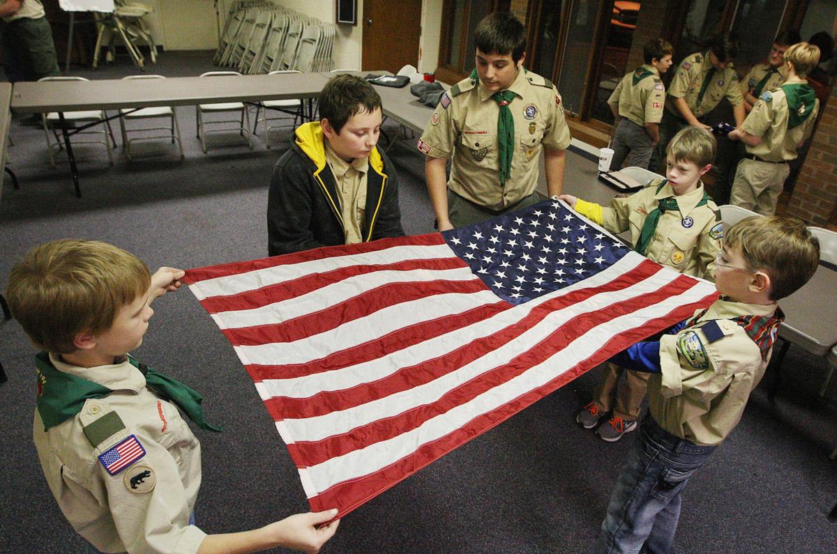 Decaturarea Boy Scouts adjust to accepting female members