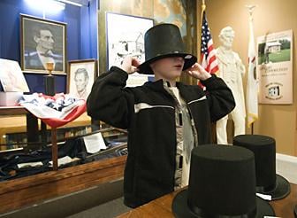 Decatur original: Visitors can see log cabin courthouse where Lincoln practiced law 