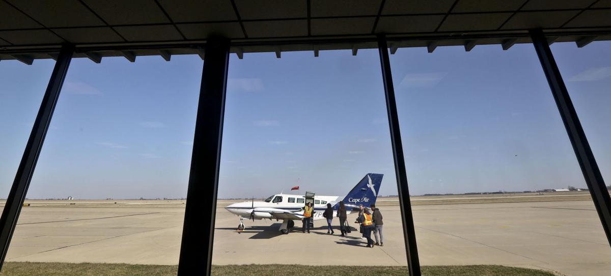 Cape Air works to finish first year at Decatur Airport strong; looks