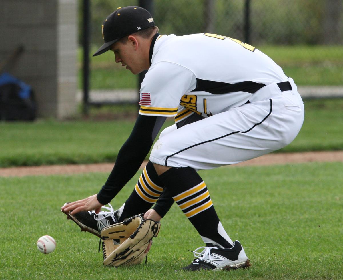 Tuscola baseball counts to 10 Tuscola High School
