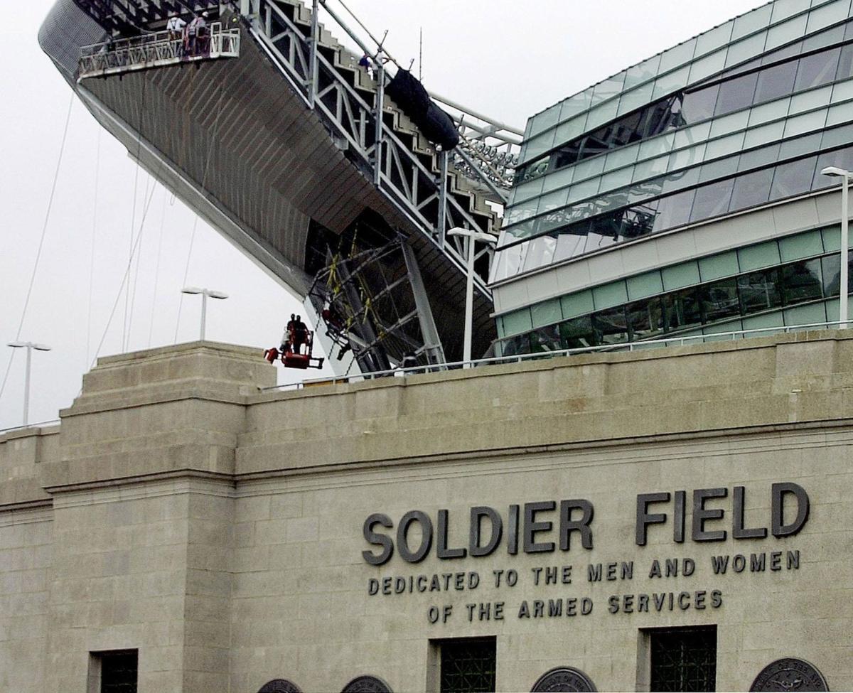 How does a PA announcer address an empty stadium? New Chicago Bears voice  will try to 'make it feel pretty normal for those watching on TV.'
