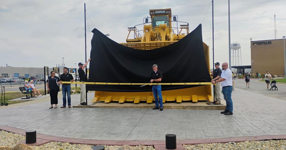 Cat Decatur CAT Family Day in Decatur includes two big machines returning home for ...