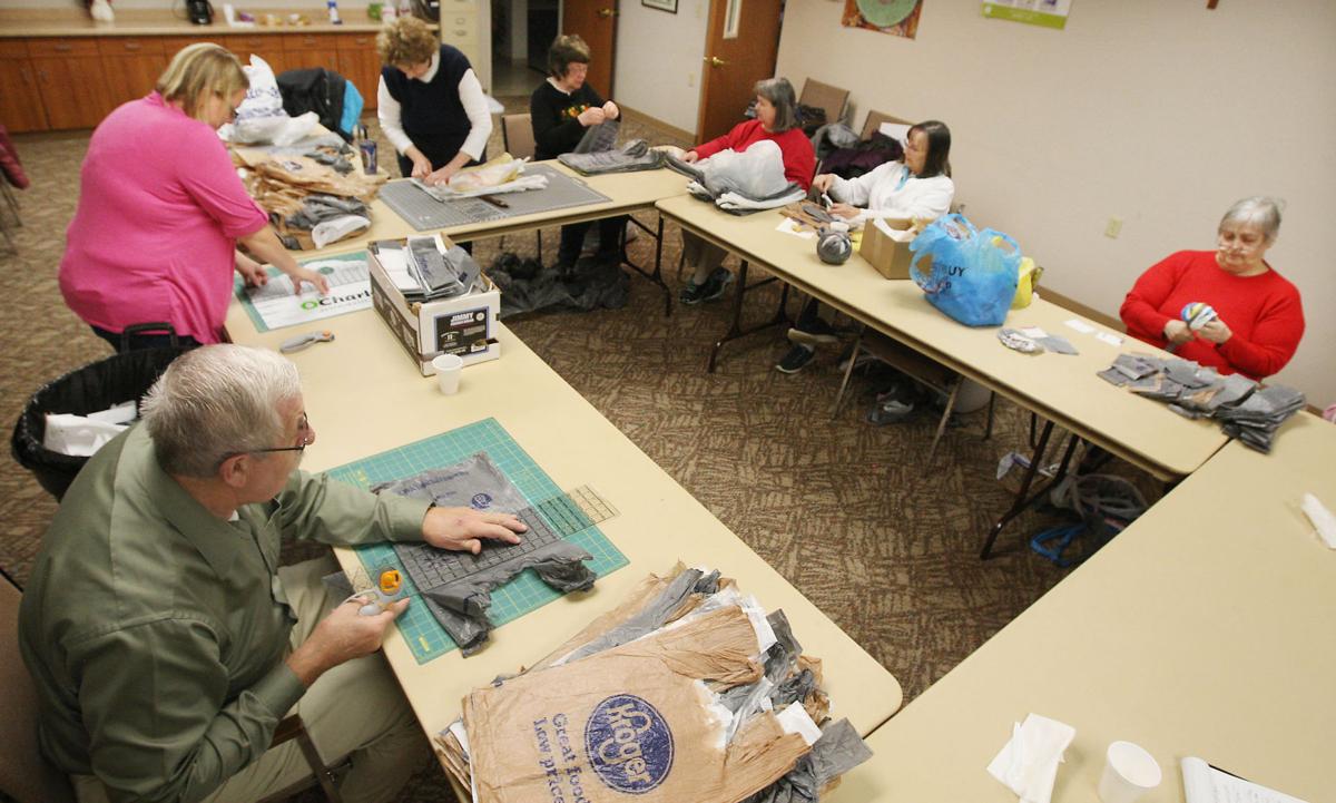 Hooked On Helping Mats Made Of Plastic Bags Protect Homeless