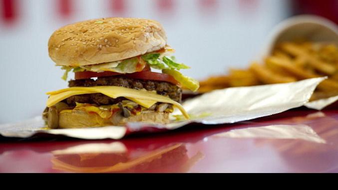 40 Cheeseburgers That Have Fewer Calories Than A Cheesecake Factory Caesar Salad Health Herald Review Com