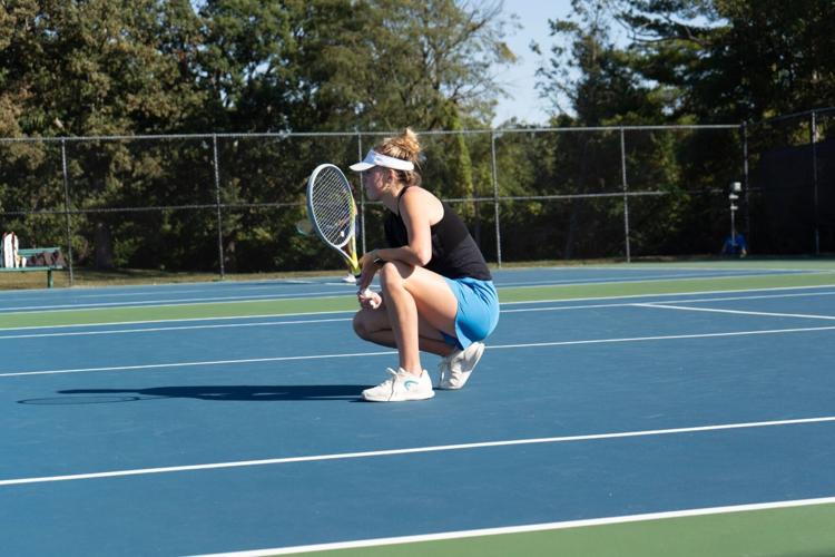 Women’s Tennis Falls at Carthage