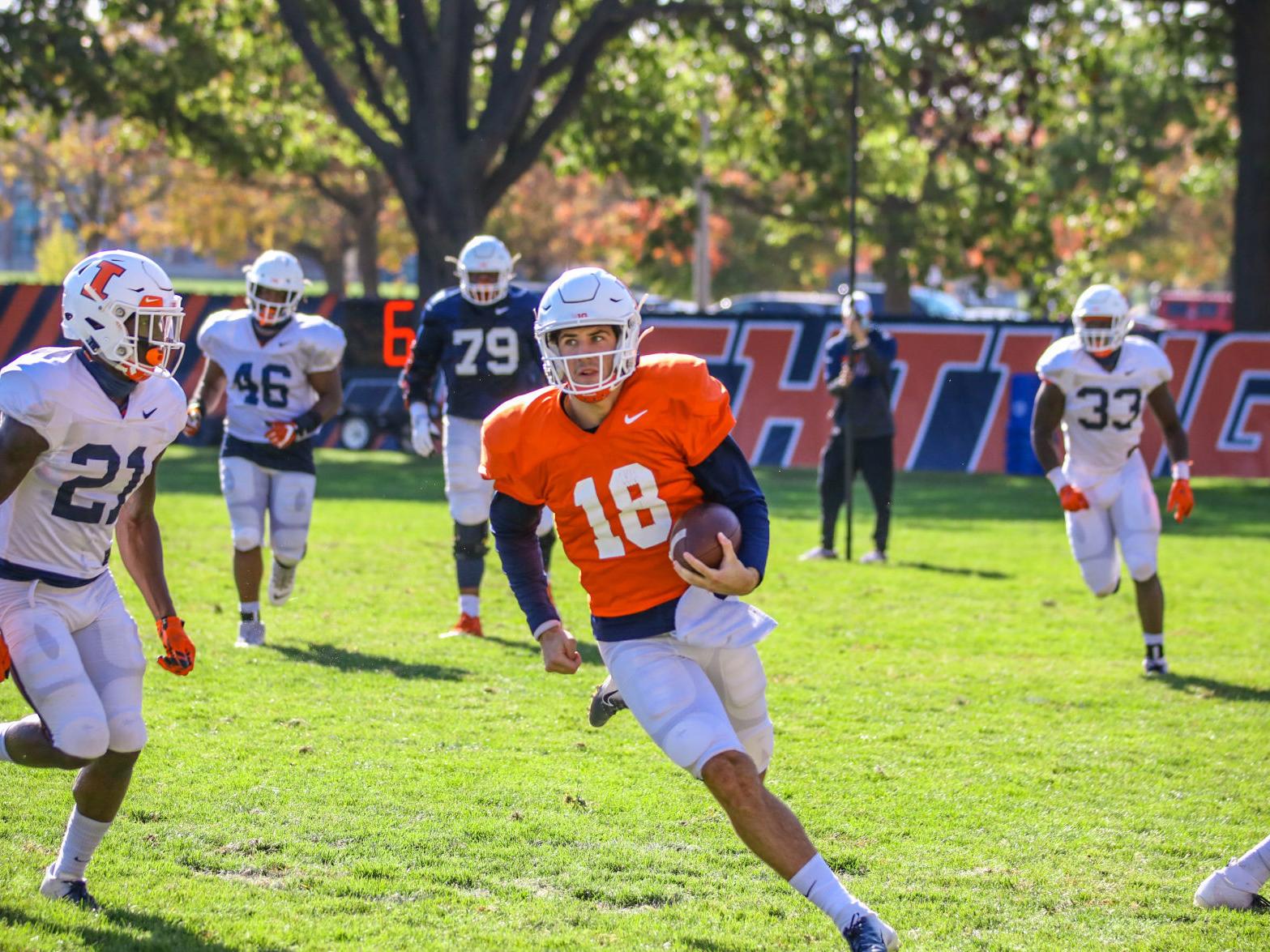 Watch Now Second Year With The Illinois Football Team Has Quarterback Brandon Peters Comfortable College Sports Herald Review Com