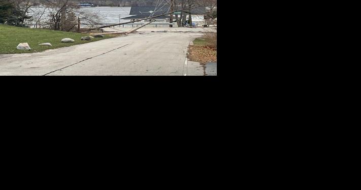 Watch now: Lost Bridge Road closed by downed line; power outages reported - Vimarsana News