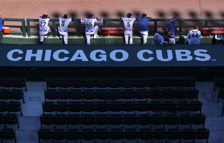 Benches clear in Brewers-Cubs game at Wrigley
