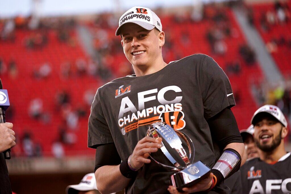 KANSAS CITY, MO - JANUARY 30: Cincinnati Bengals quarterbacks Joe Burrow  (9) and Brandon Allen (8) walk out of the tunnel before the AFC  Championship game between the Cincinnati Bengals and Kansas