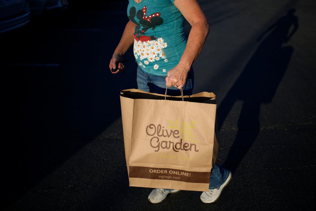 Waffle House Olive Garden And Other Restaurant Chains Take A Big