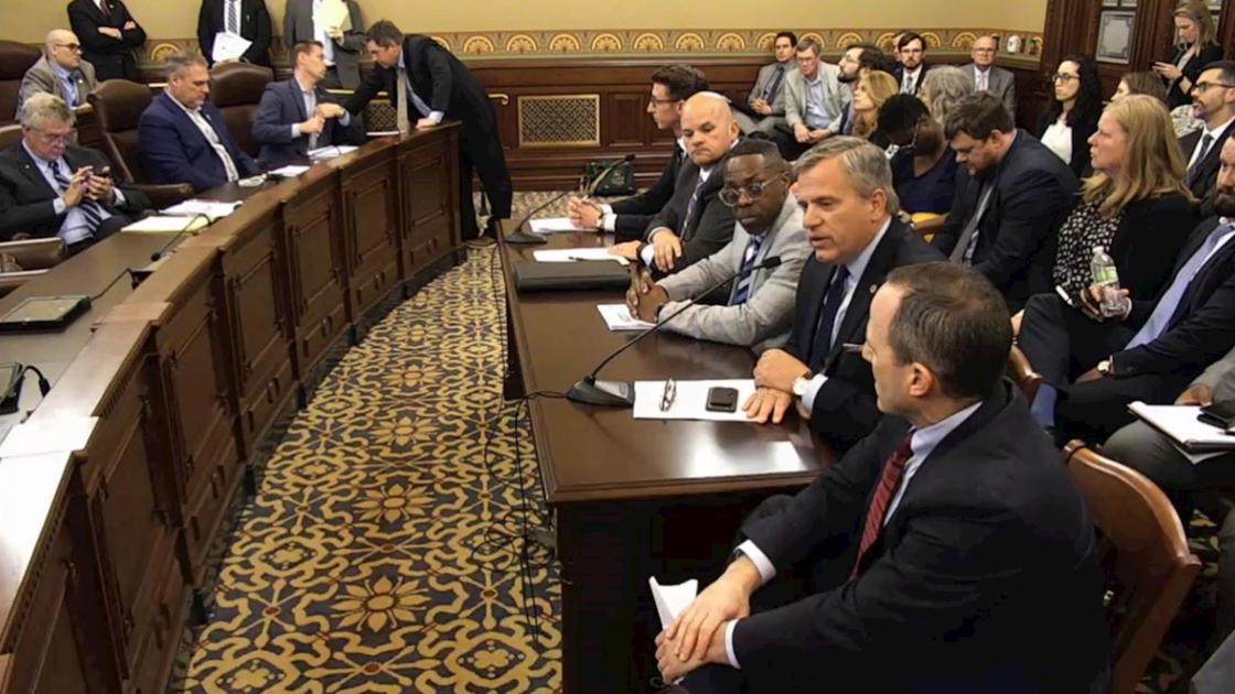 Graduated tax amendment heads to House floor; 1 legislative vote stands in way of ballot question | Government and Politics | herald-review.com