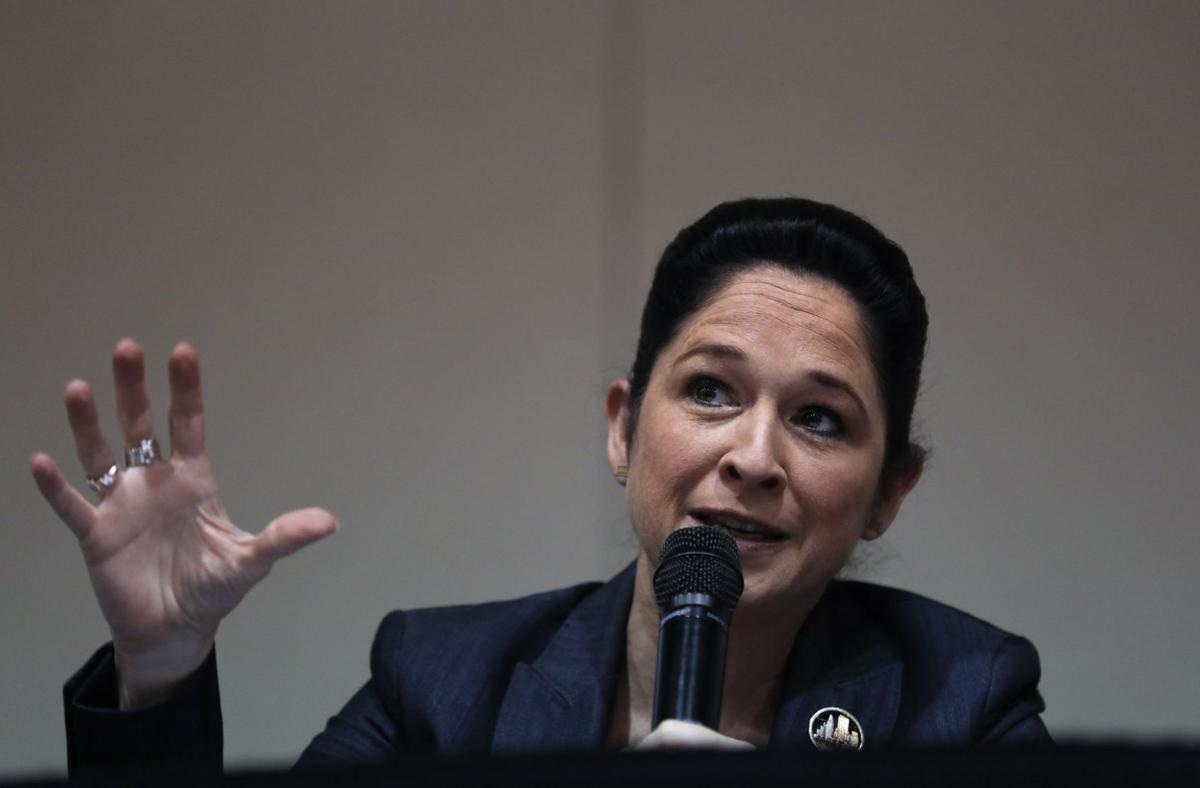 US-NEWS-POINTING-TO-DEPARTURES-OF-LEGISLATORS-3-TB.jpg