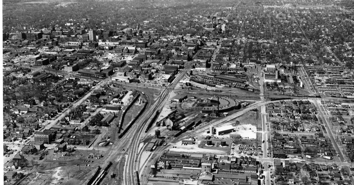 45 photos of Decatur's Wabash Yards from the Herald & Review archives