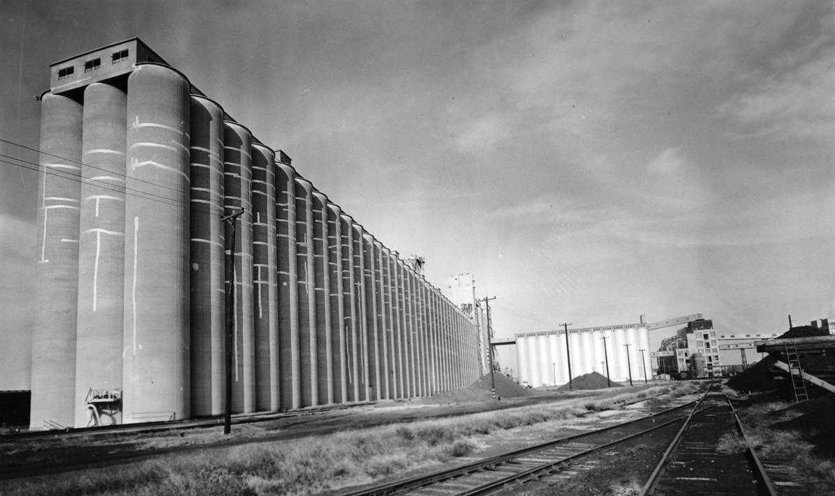 Photos 21 images of Staley grain elevators History Photo Galleries