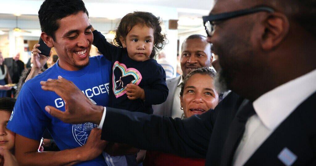 Chicago officials celebrate new migrant shelter opening - Vimarsana News