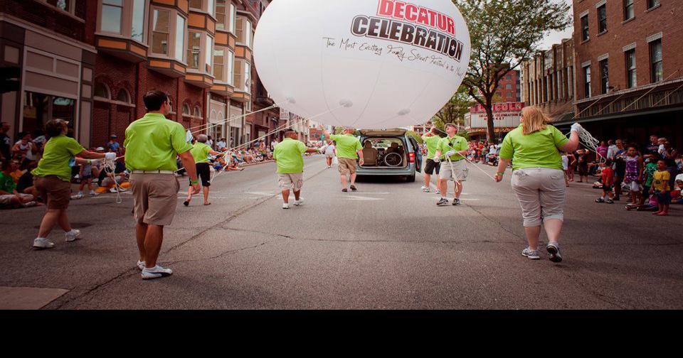 Decatur Celebration Hundreds of volunteers on hand Friday to prep for