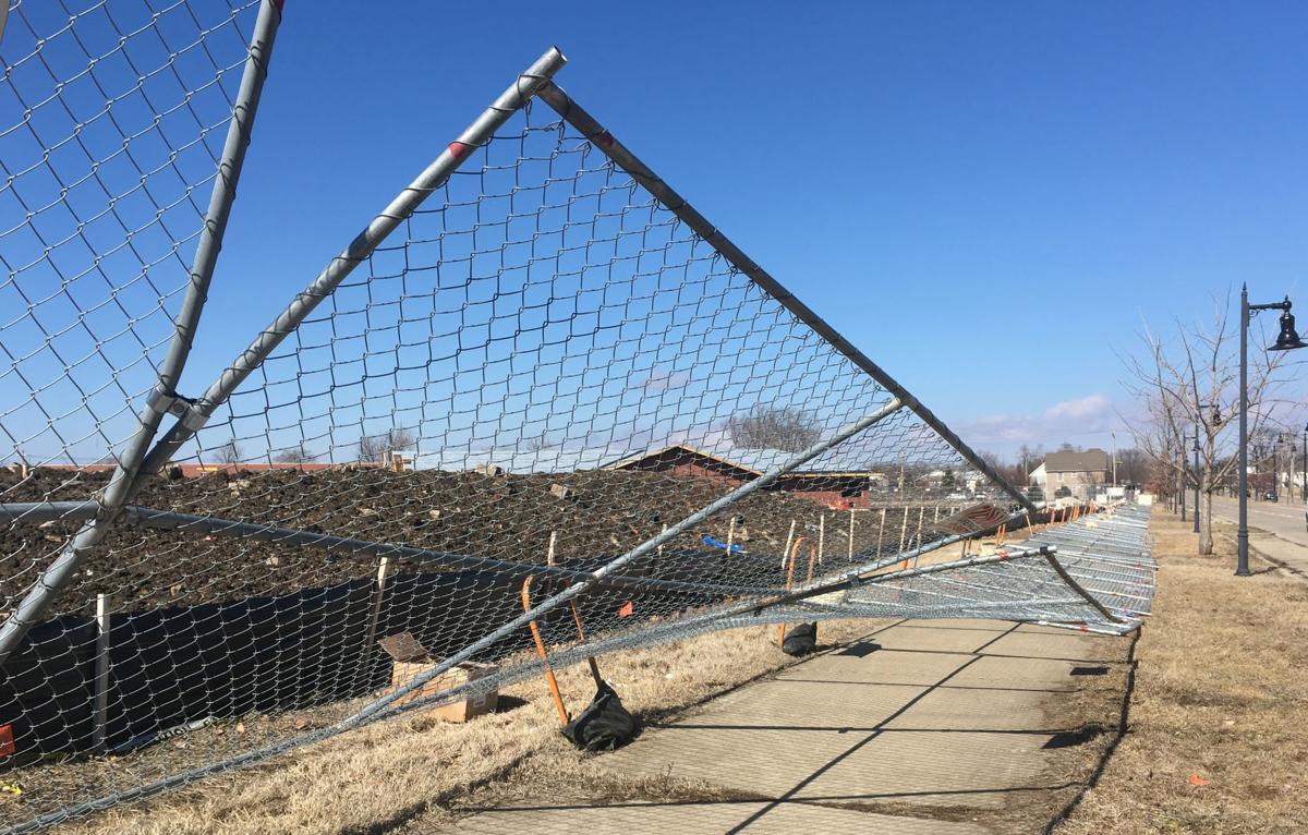 High Winds Drop From Bomb Cyclone Batter Central Illinois Local Herald Review Com