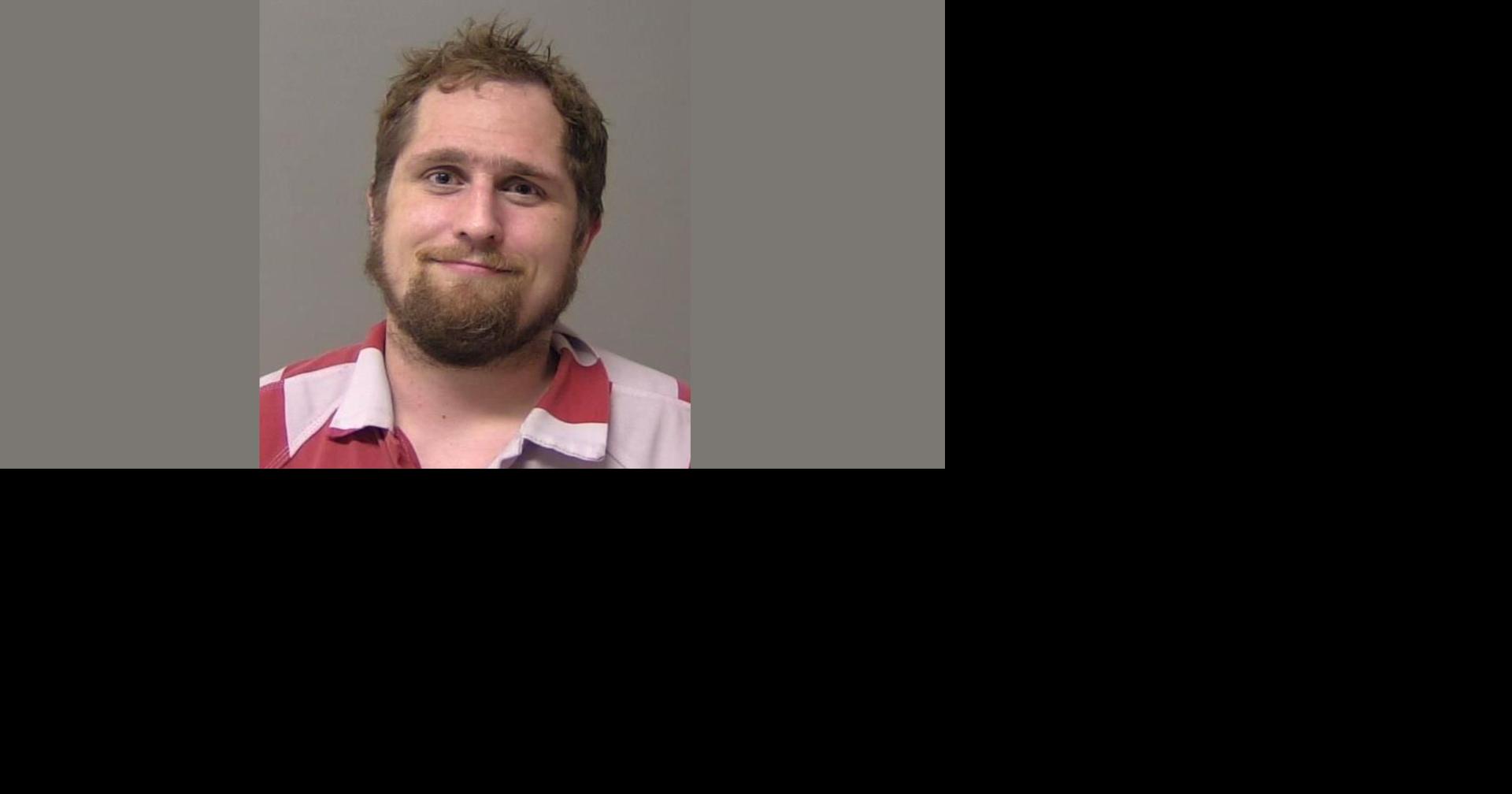Decatur man with reputation for fleeing does it again, prosecutors say