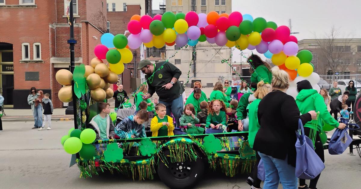 Parade Decatur Daily Decatur St. Patrick's Day parade brings out the crowds