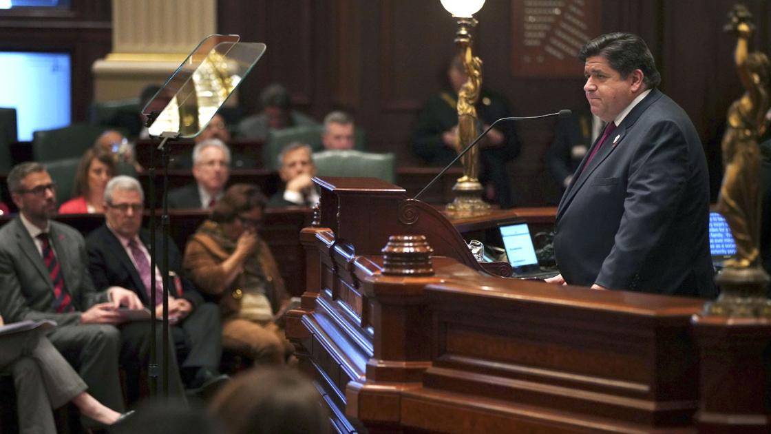 Gov. J.B. Pritzker unveils graduated state income tax plan he says would give break to taxpayers earning less than $250,000 | Government and Politics | herald-review.com
