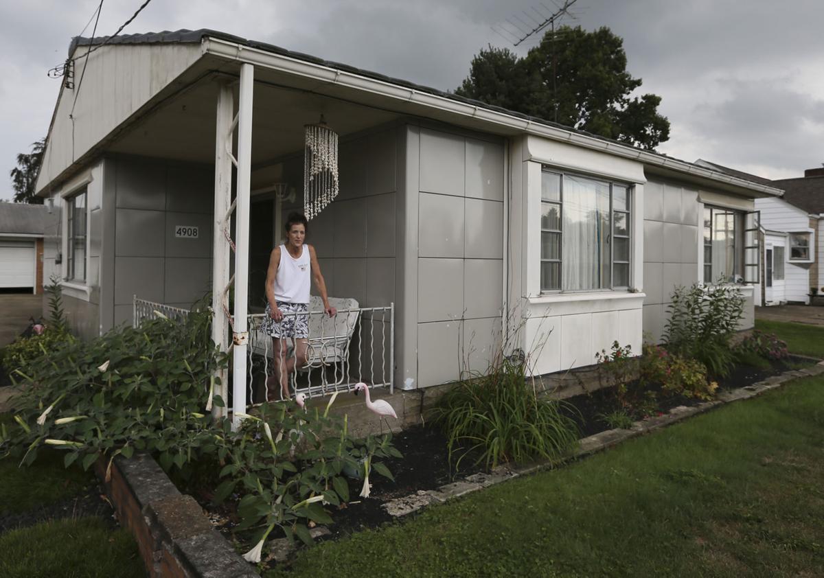Lustron homes still house essence of postwar history Home and Garden