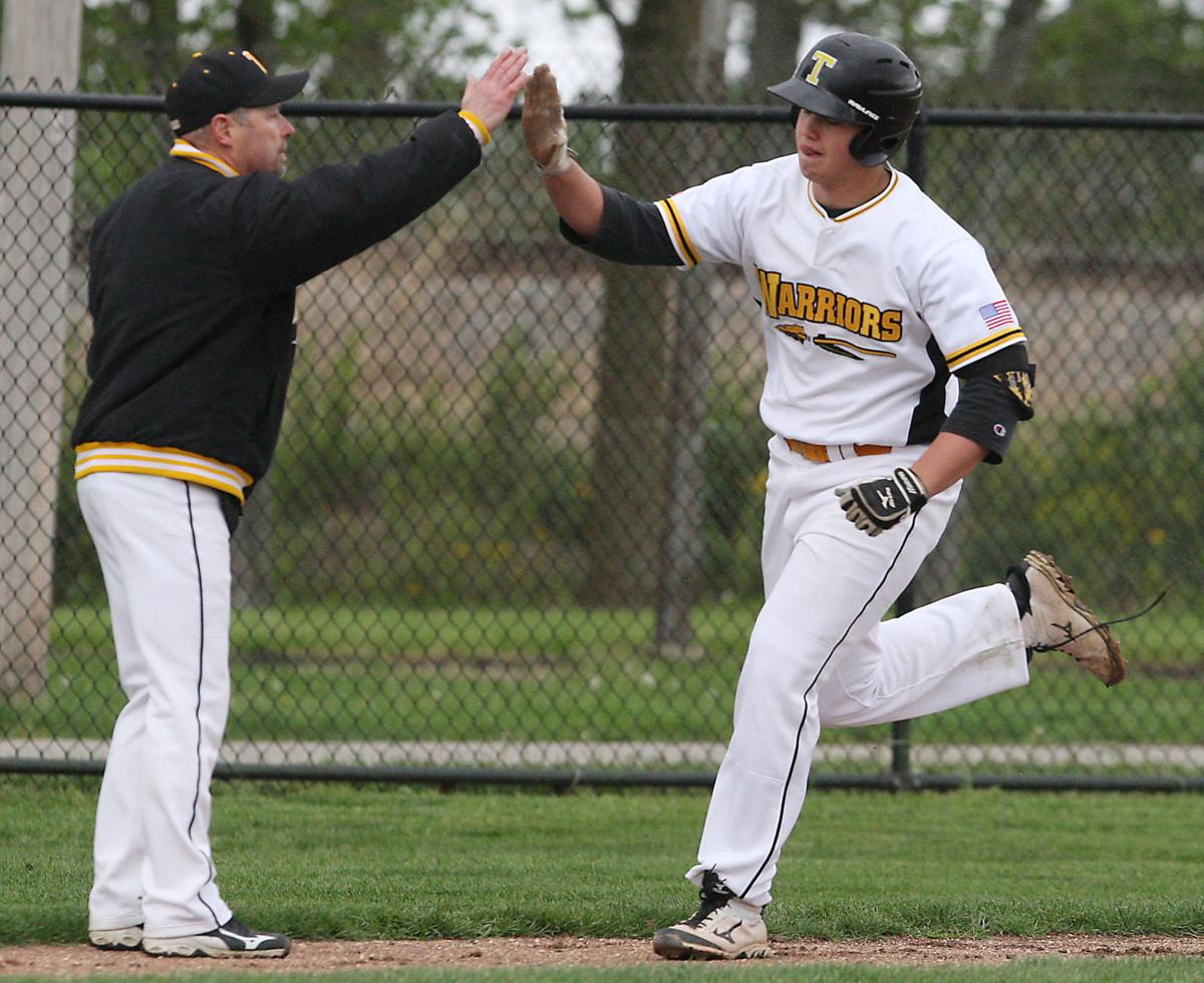 Tuscola baseball counts to 10 Tuscola High School
