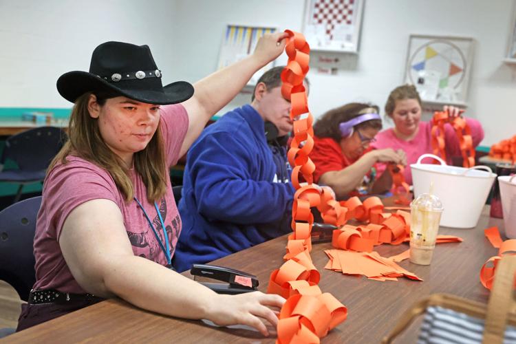 030326-dec-loc-orange_01.JPG