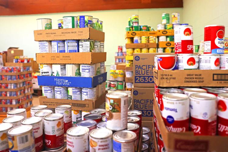 072525-dec-loc-fooddrive_02.JPG